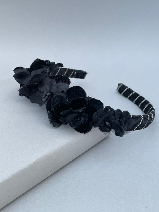 Black and white slim headband with black velvet and silk flowers